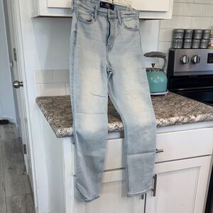 Hollister Vintage Light Blue Skinny Ankle Jeans